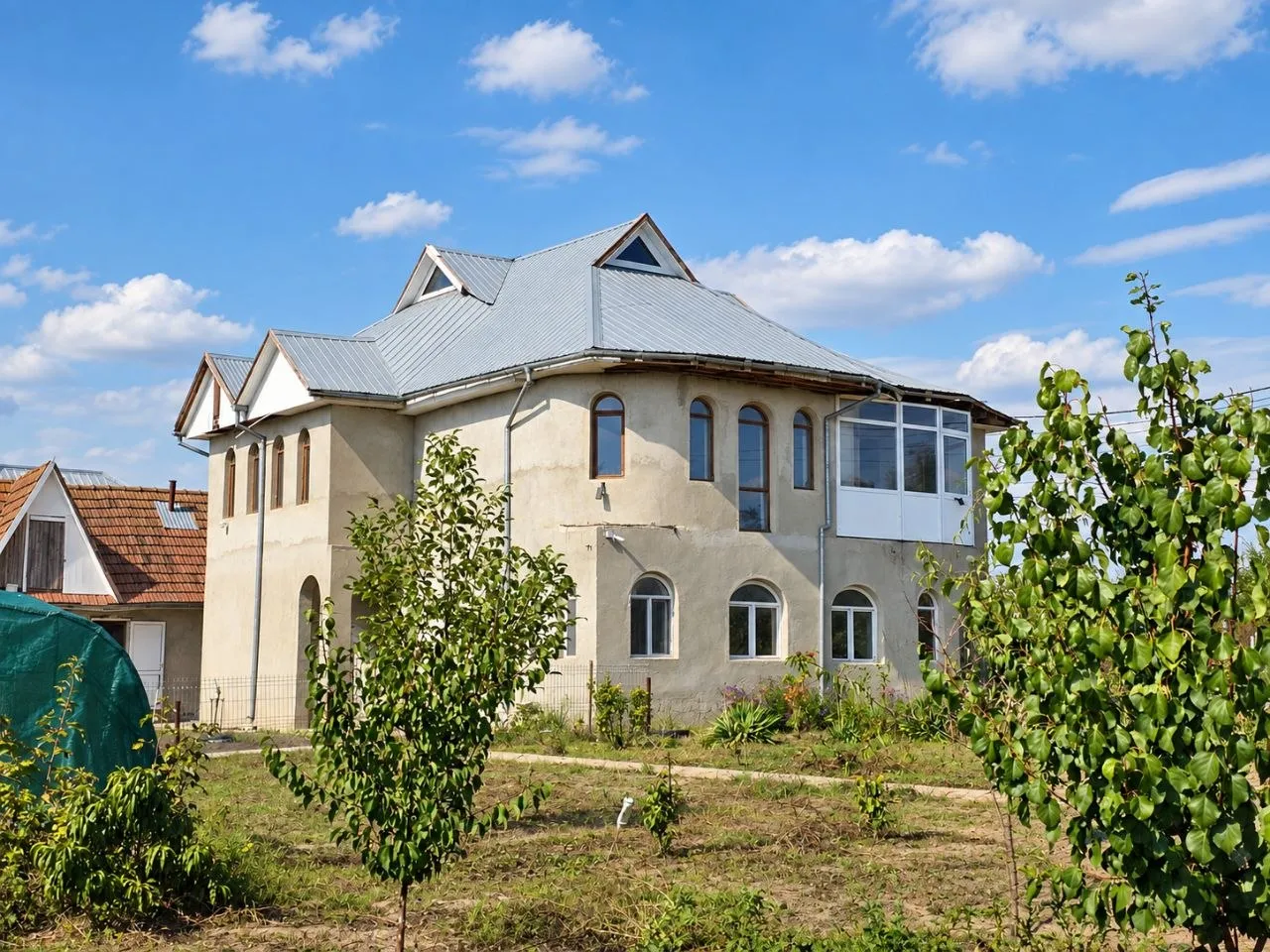 Anenii Noi s. Merenii Noi str. Uzinilor 13