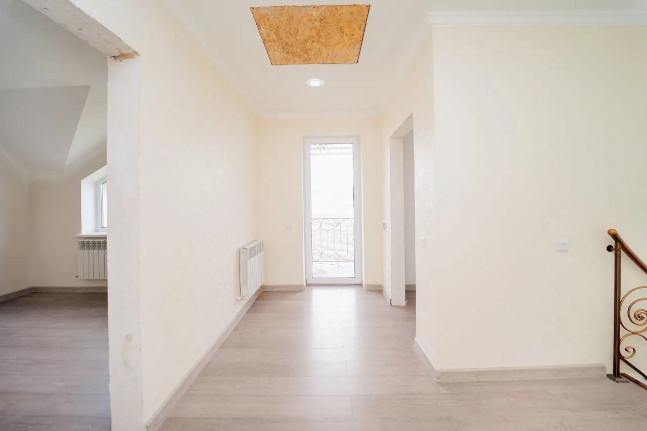 Chișinău com. Băcioi str. Lalelelor 16