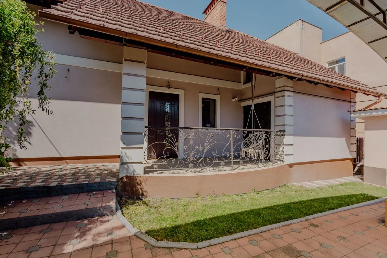Chișinău Dumbrava str. Mihai Boț 18