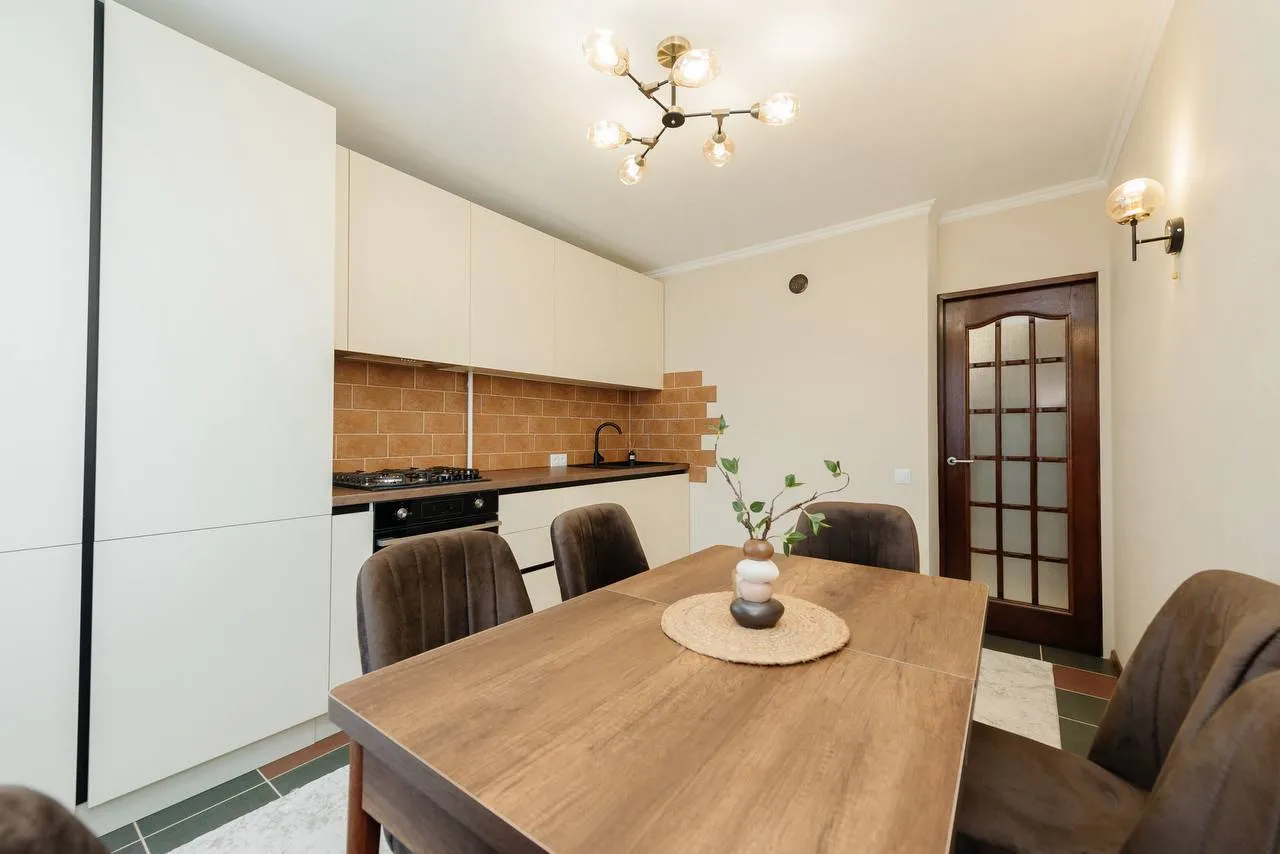 Кишинев Буюканы ул. Онисифор Гибу 7