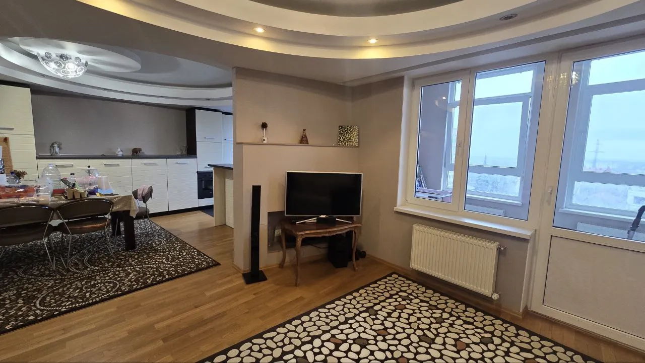 Chișinău Botanica str. Grenoble 1