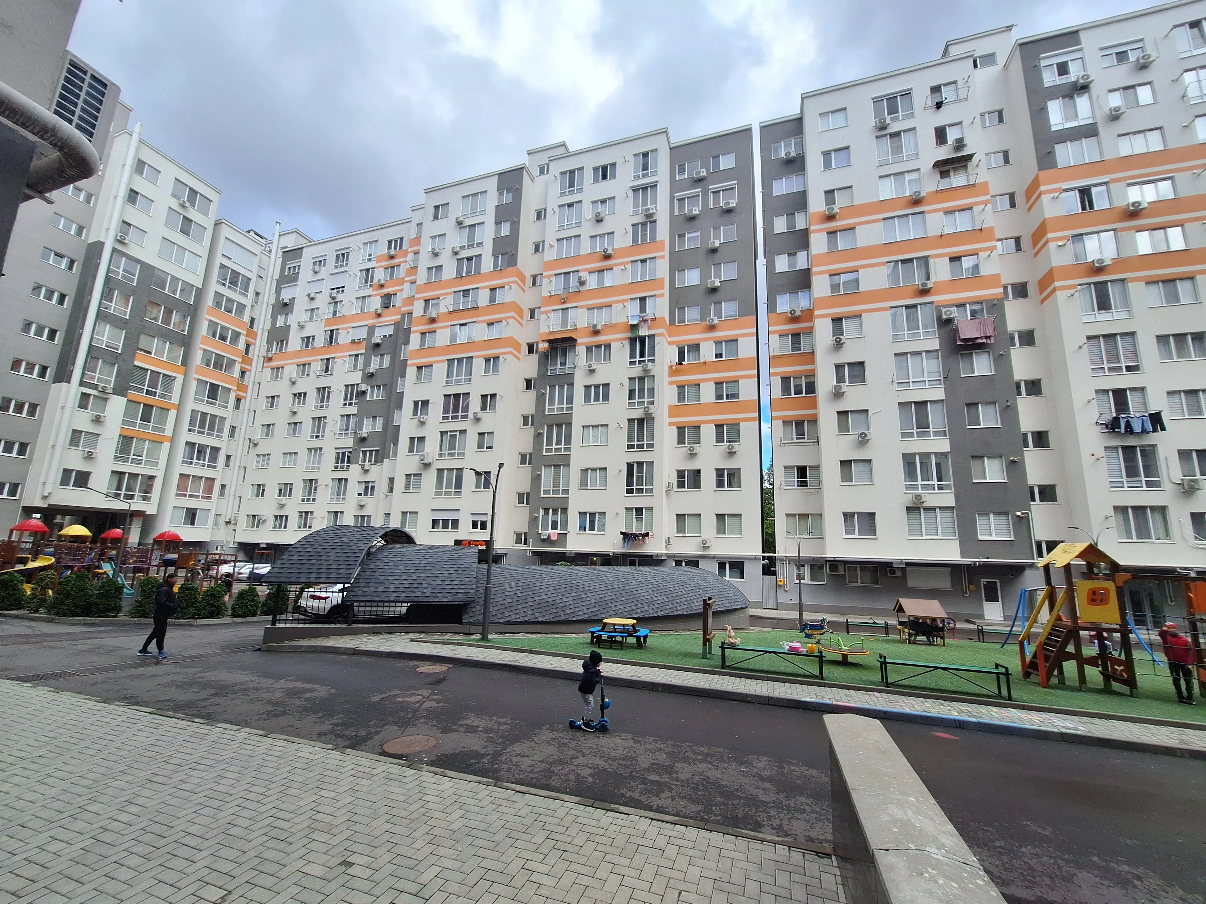 Chișinău Telecentru str. Sprîncenoaia 8