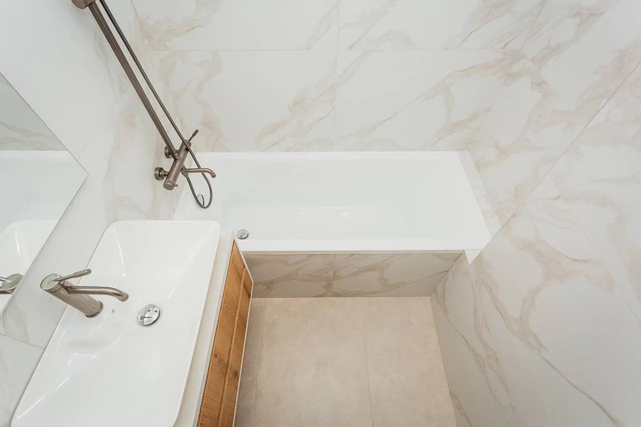 Кишинев Ботаника бул. Траян 6