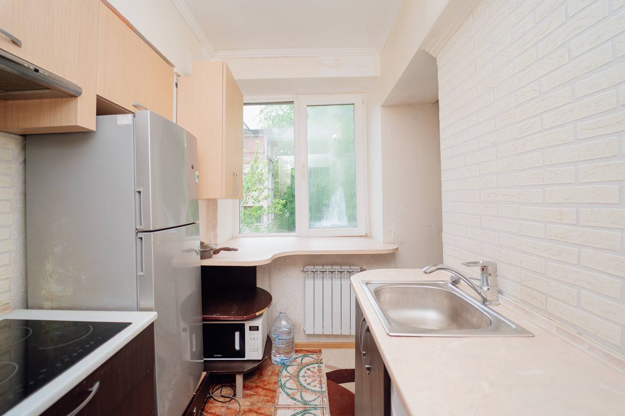 Chișinău Riscani str. Miron Costin 4