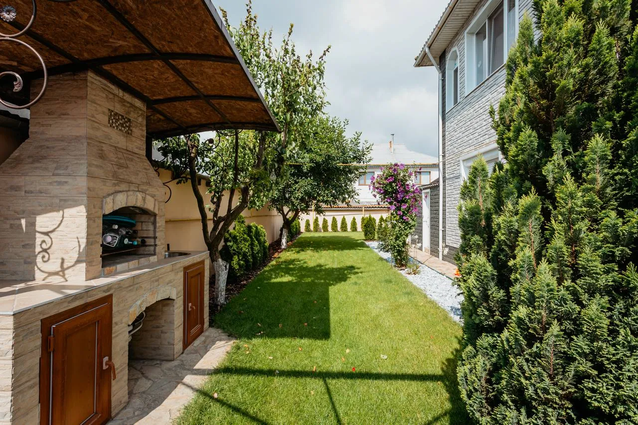 Chișinău Stăuceni str. Miorița 11