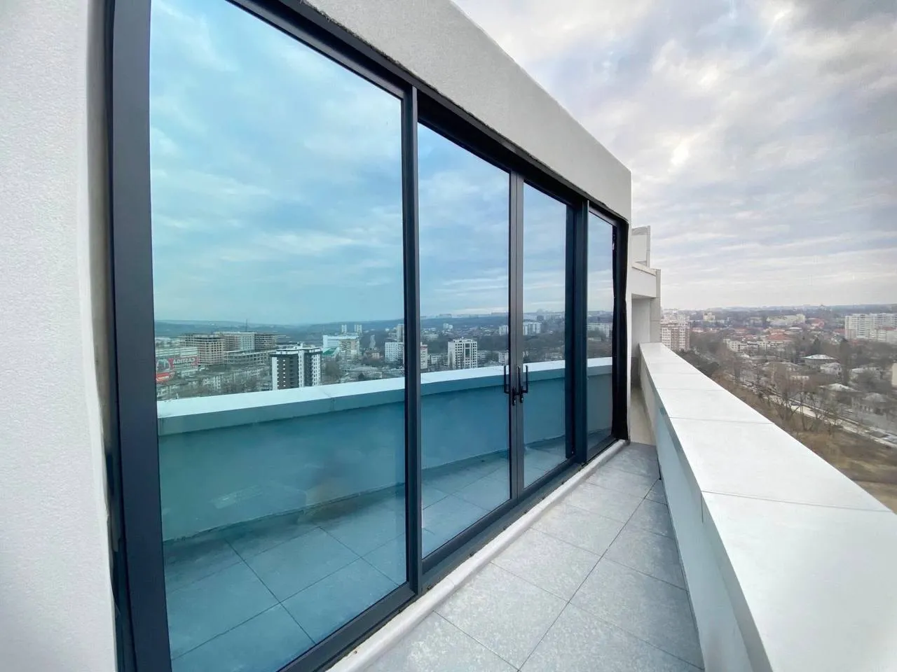 Chișinău Centru bd. Ștefan cel Mare și Sfânt 14