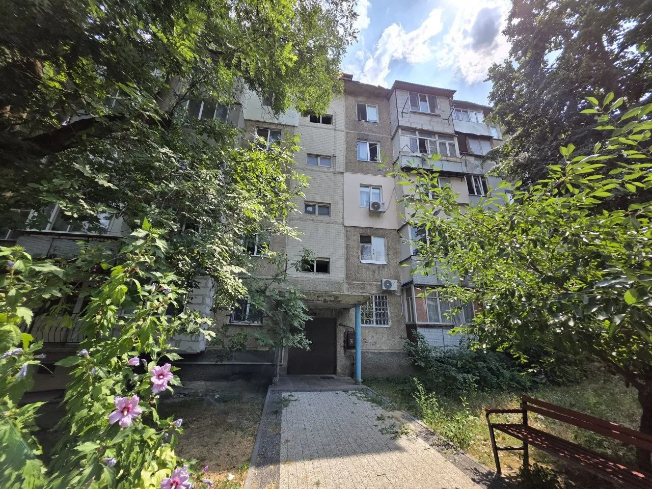 Chișinău Botanica str. Teilor 11