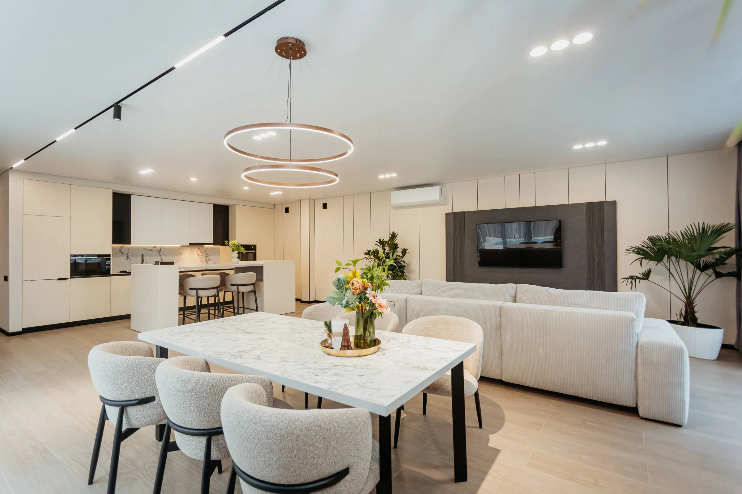 Кишинев Колоница ул. Чиприан Порумбеску 3