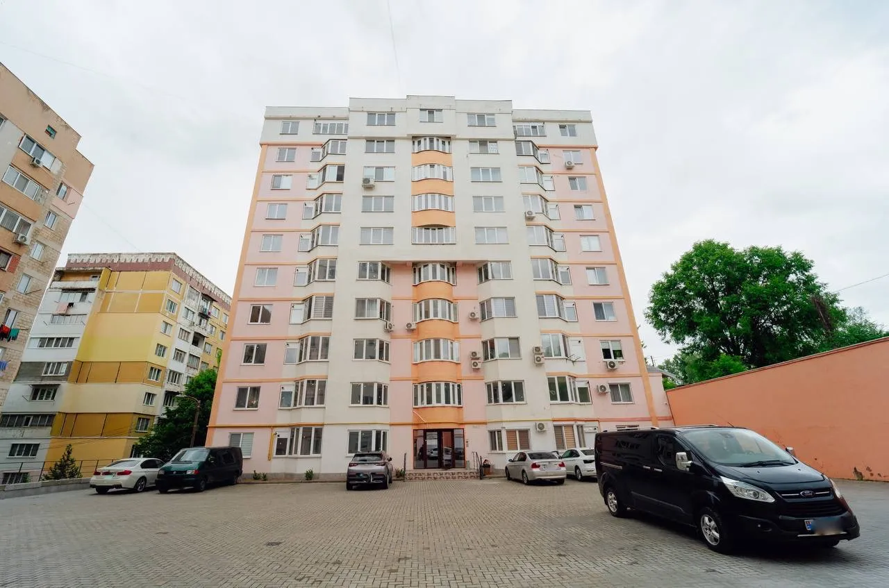 Chișinău Buiucani str. Calea Ieșilor 10