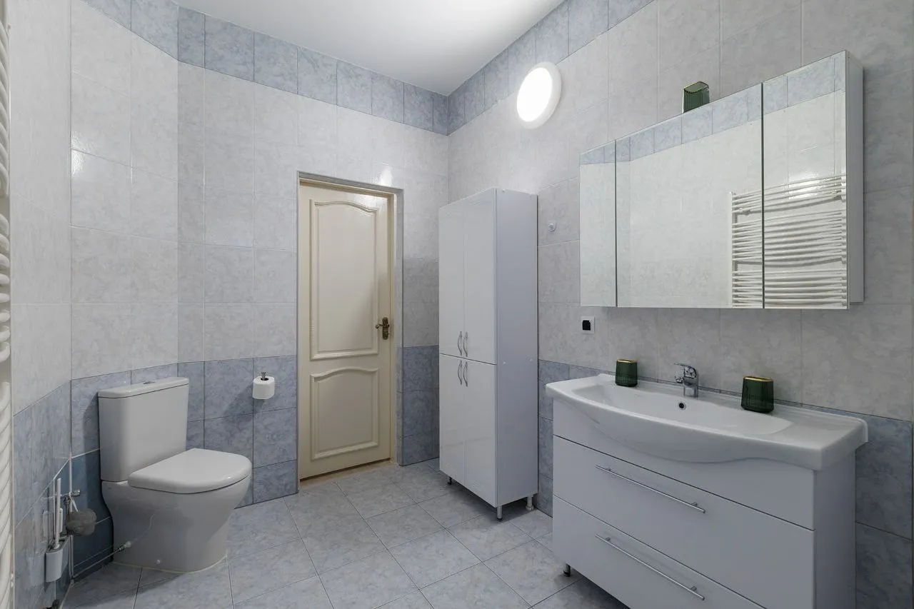 Chișinău Buiucani str. Vasile Stroescu 10