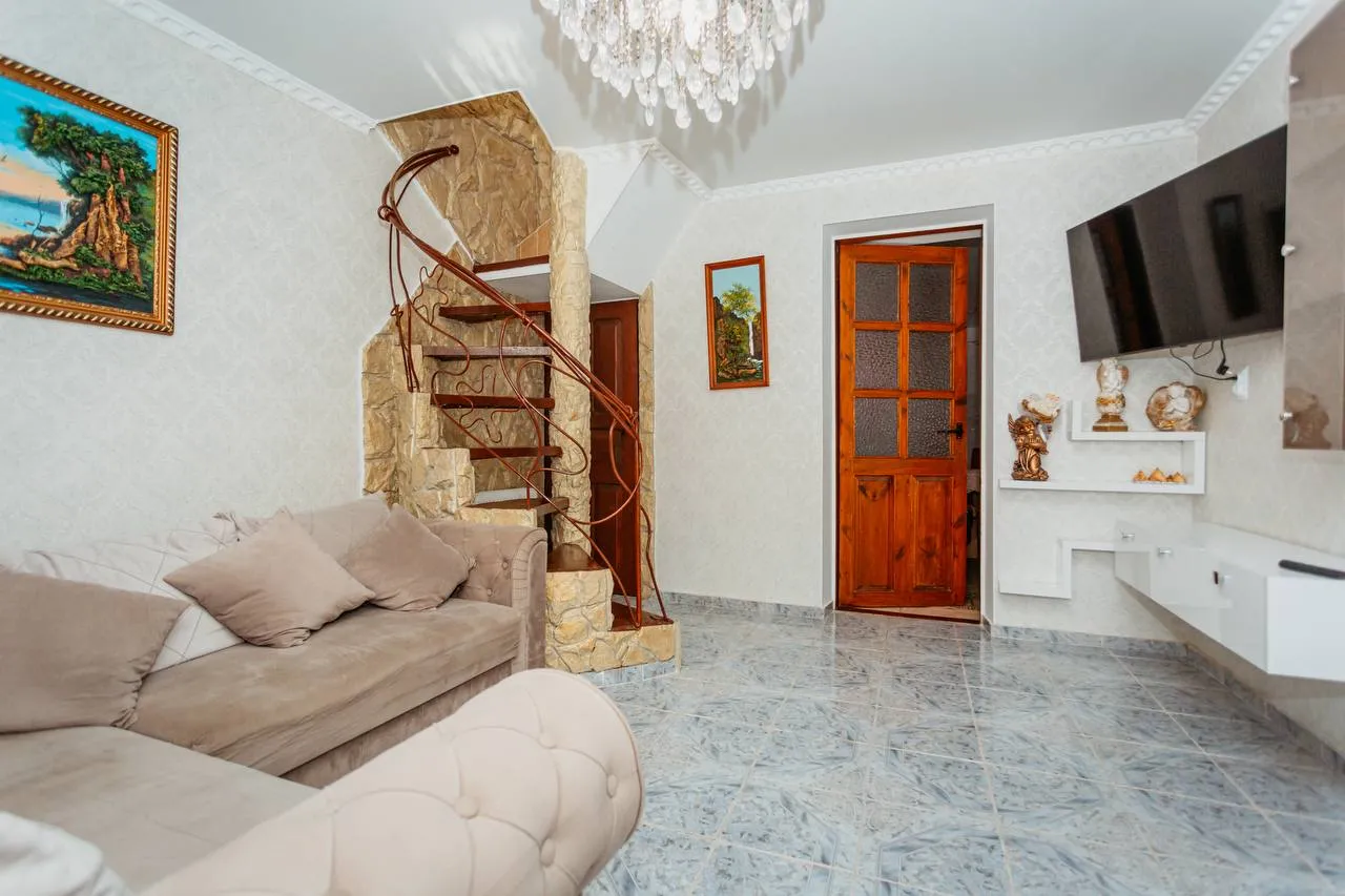 Anenii Noi Maximovca str. Tineretului  13