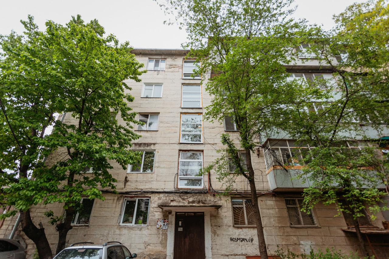 Chișinău Buiucani str. Ion Pelivan 14