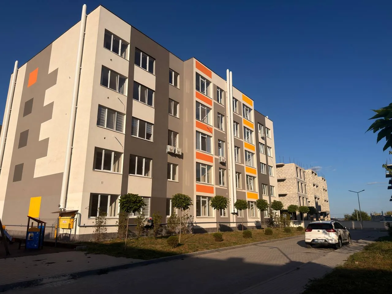 Strășeni Cojușna str. Luceafărul 7