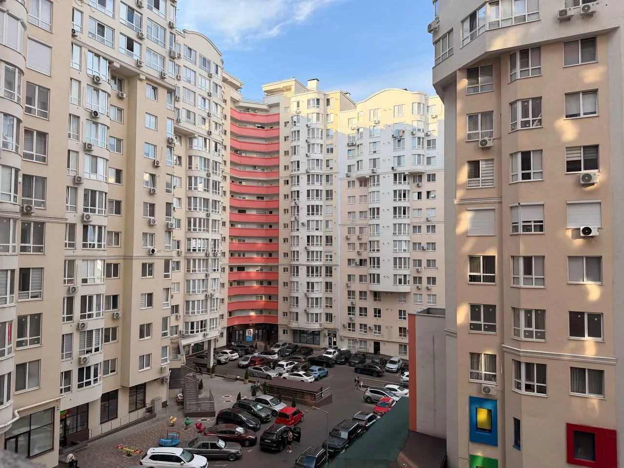 Кишинев Центр, ул. Николае Тестемицану 9