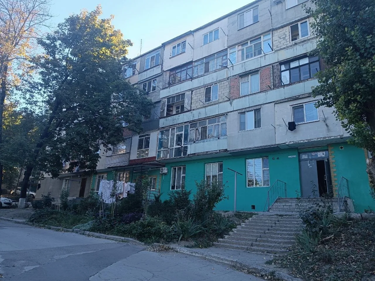 Кишинев Ботаника ул. Салкымилор 6