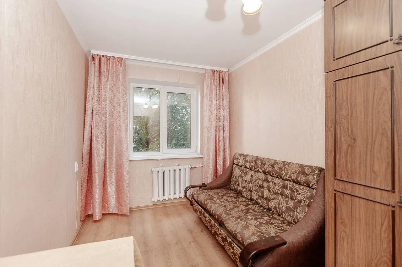 Кишинев Ботаника бул. Дачия 4