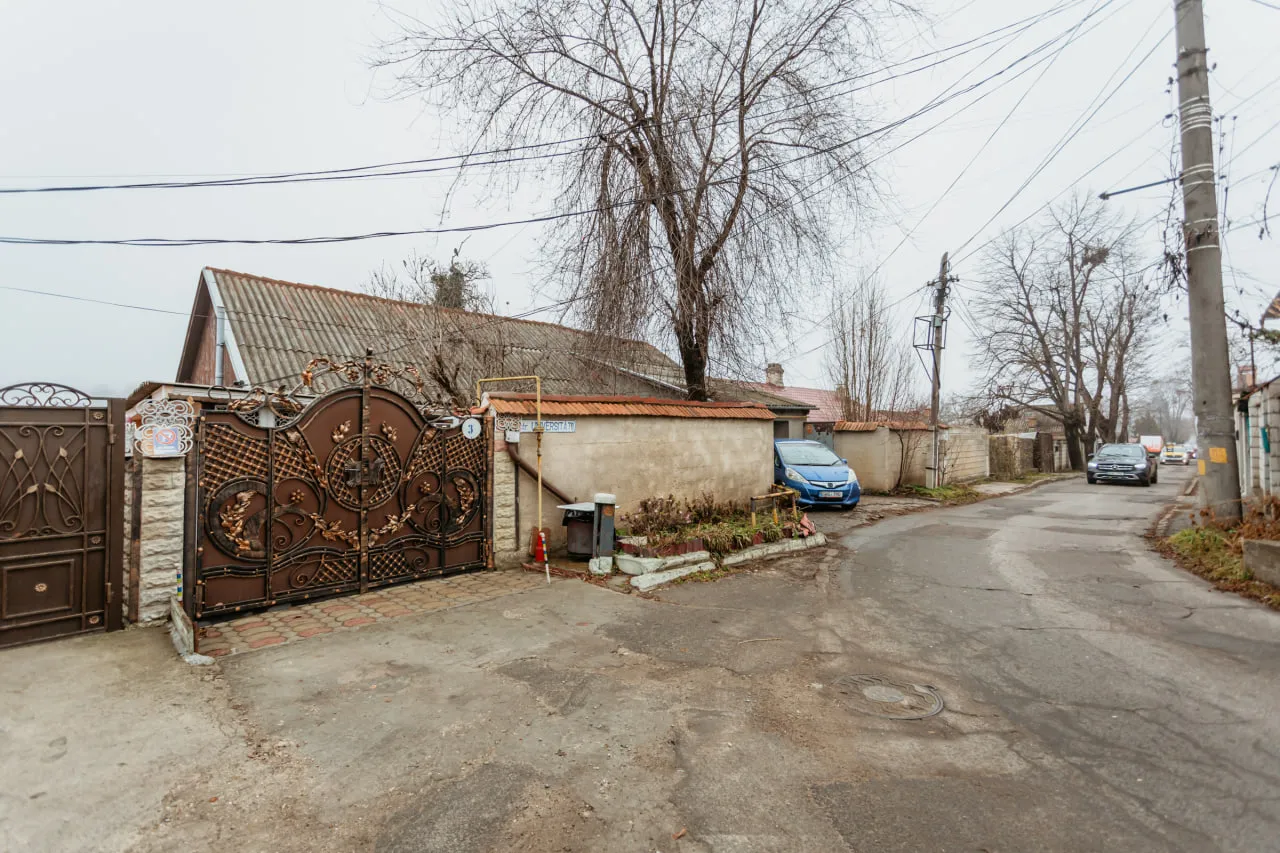 Кишинев Центр, ул. Университэций 13