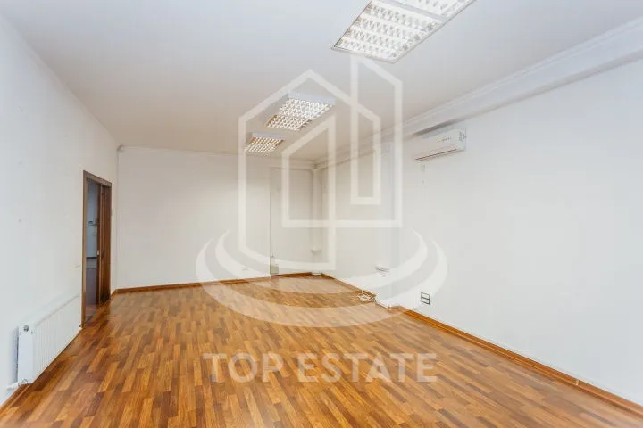 Chișinău Centru str. București . 12