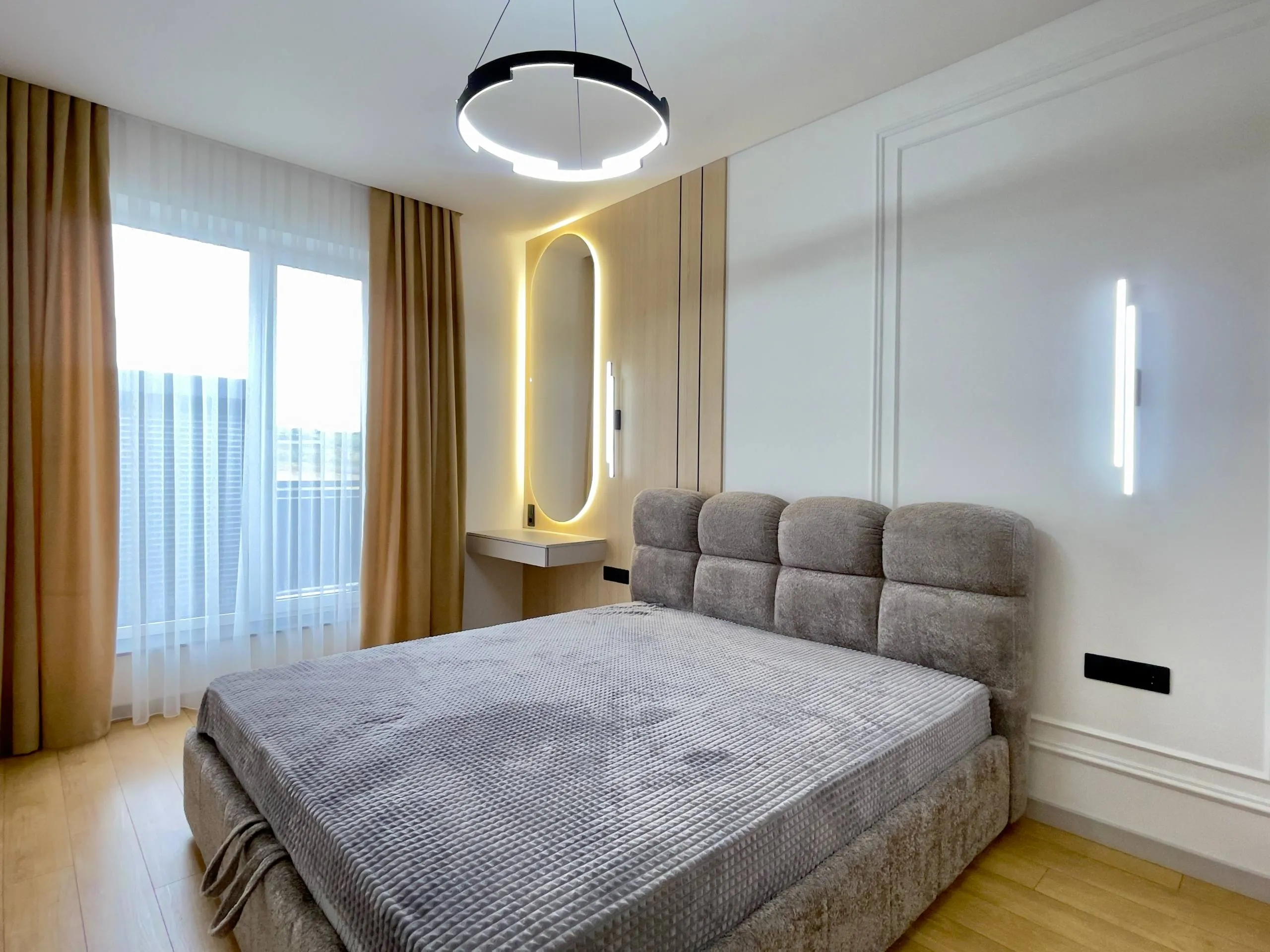 Ialoveni, Centru str. Arburilor 6