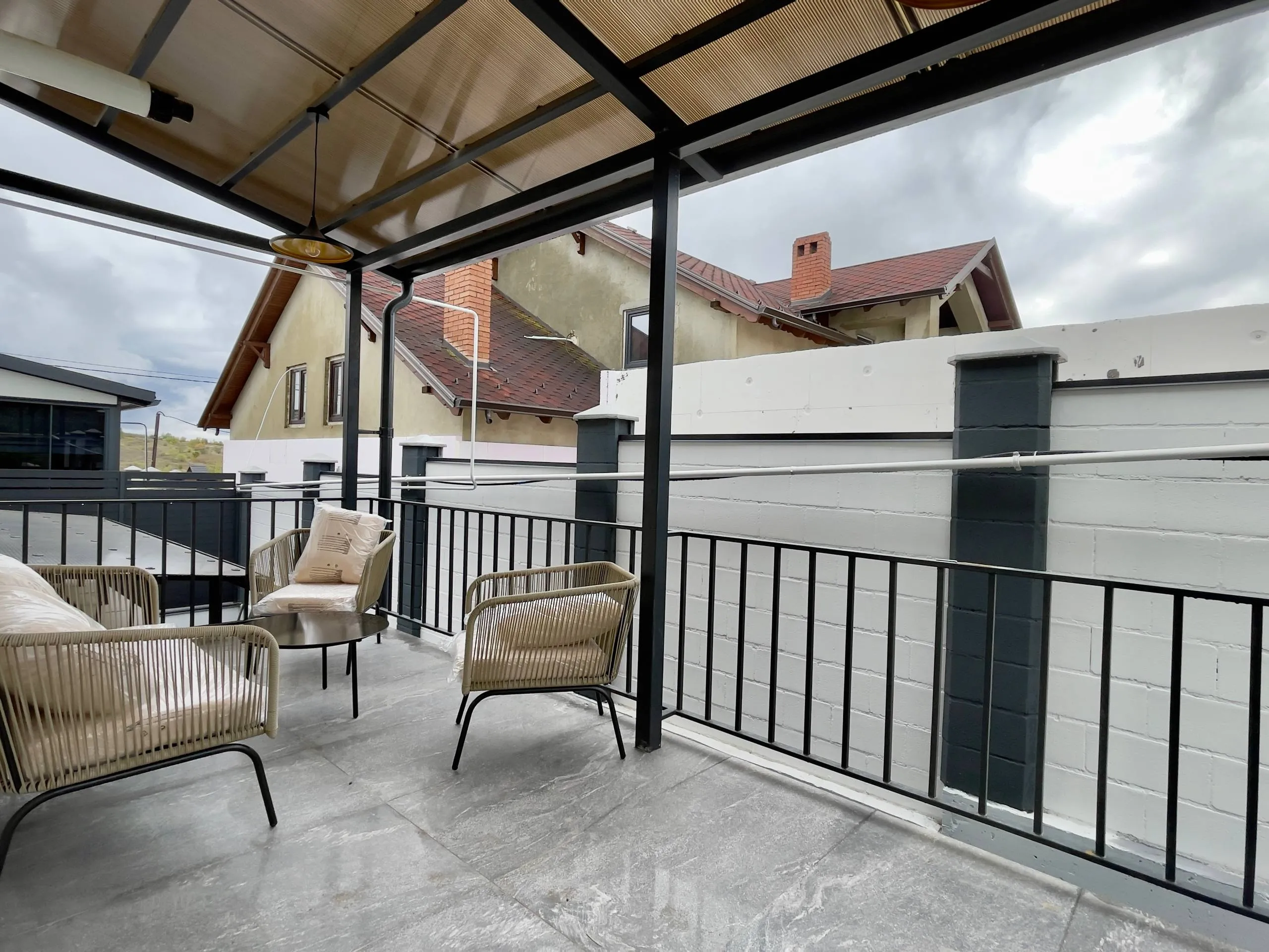 Ialoveni, Centru str. Arburilor 13