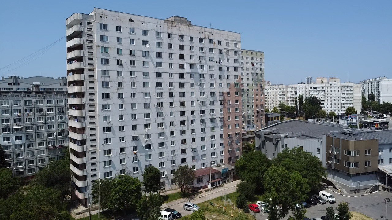 Кишинев Чокана ул. Джинта Латинэ 11
