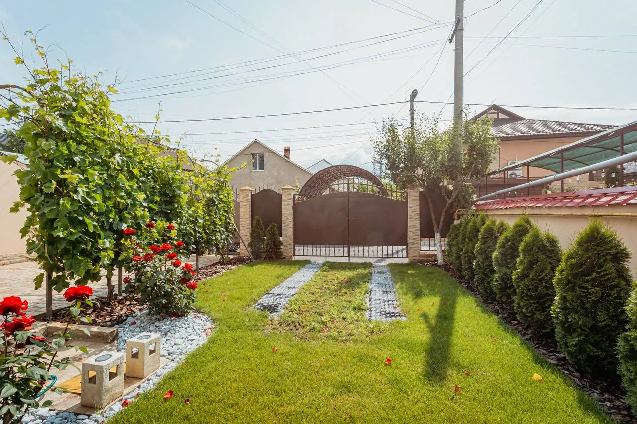 Chișinău Stăuceni str. Miorița 14