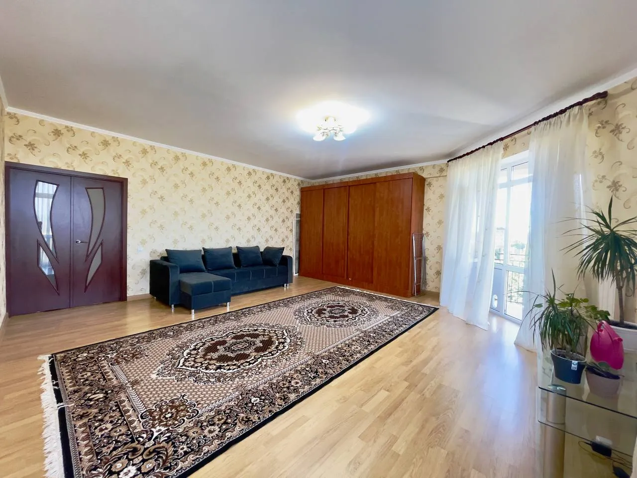 Ialoveni, Centru str. Alexandru cel Bun 2