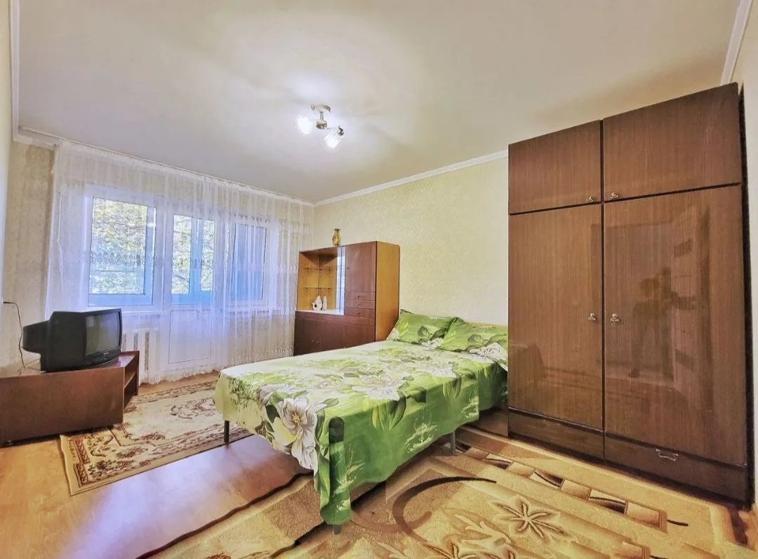 Кишинев Ботаника, ул. Гренобля 1