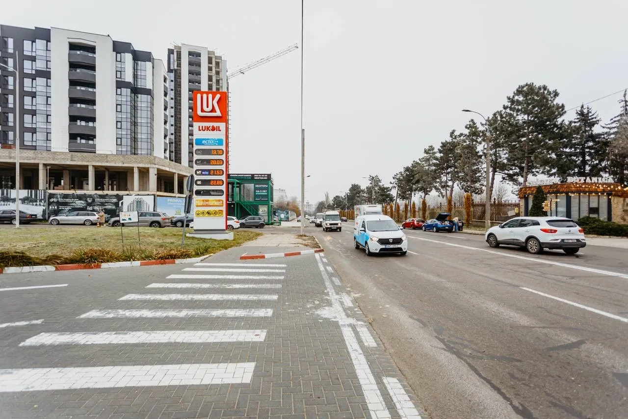 Chișinău Botanica str. Grădina Botanică 2