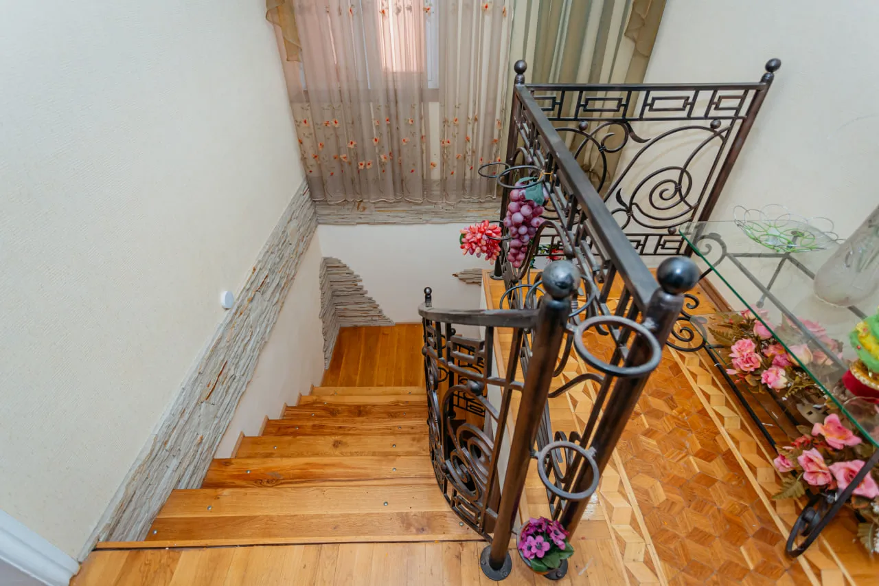 Chișinău Telecentru str. Crizantemelor 17