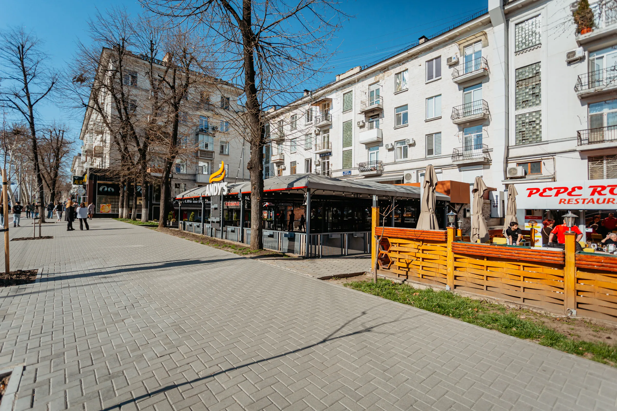 Chișinău Centru bd. Ștefan cel Mare și Sfînt 12