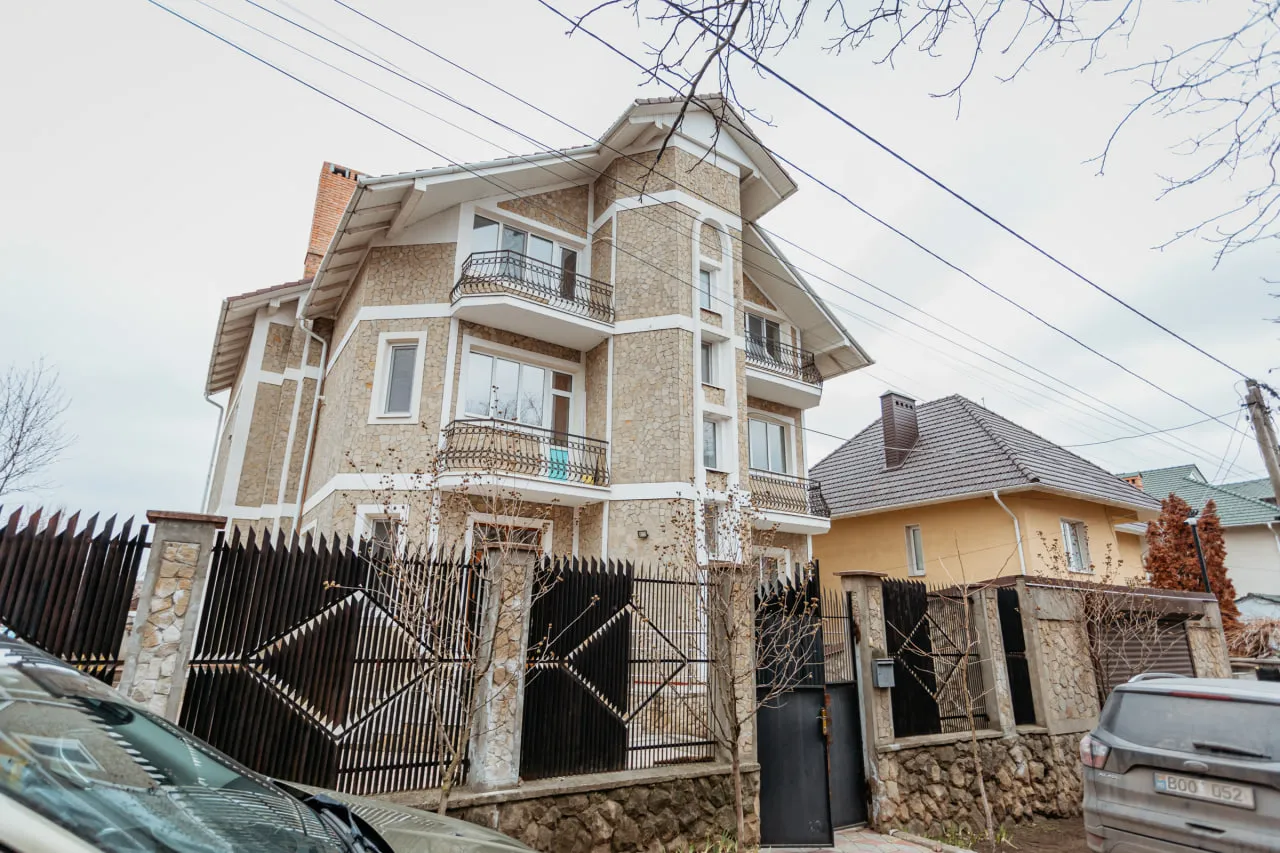 Chișinău Telecentru str. Schinoasă Nouă 13