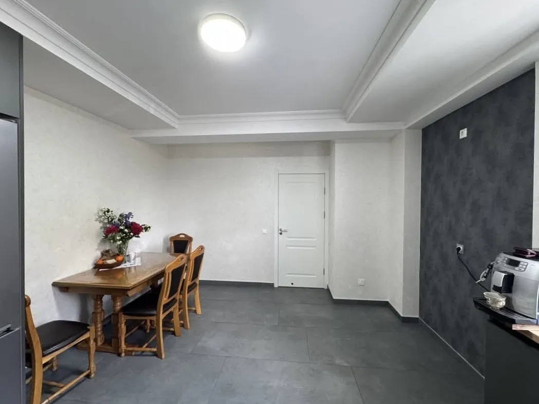 Ialoveni, Centru str. Alexandru cel Bun 2