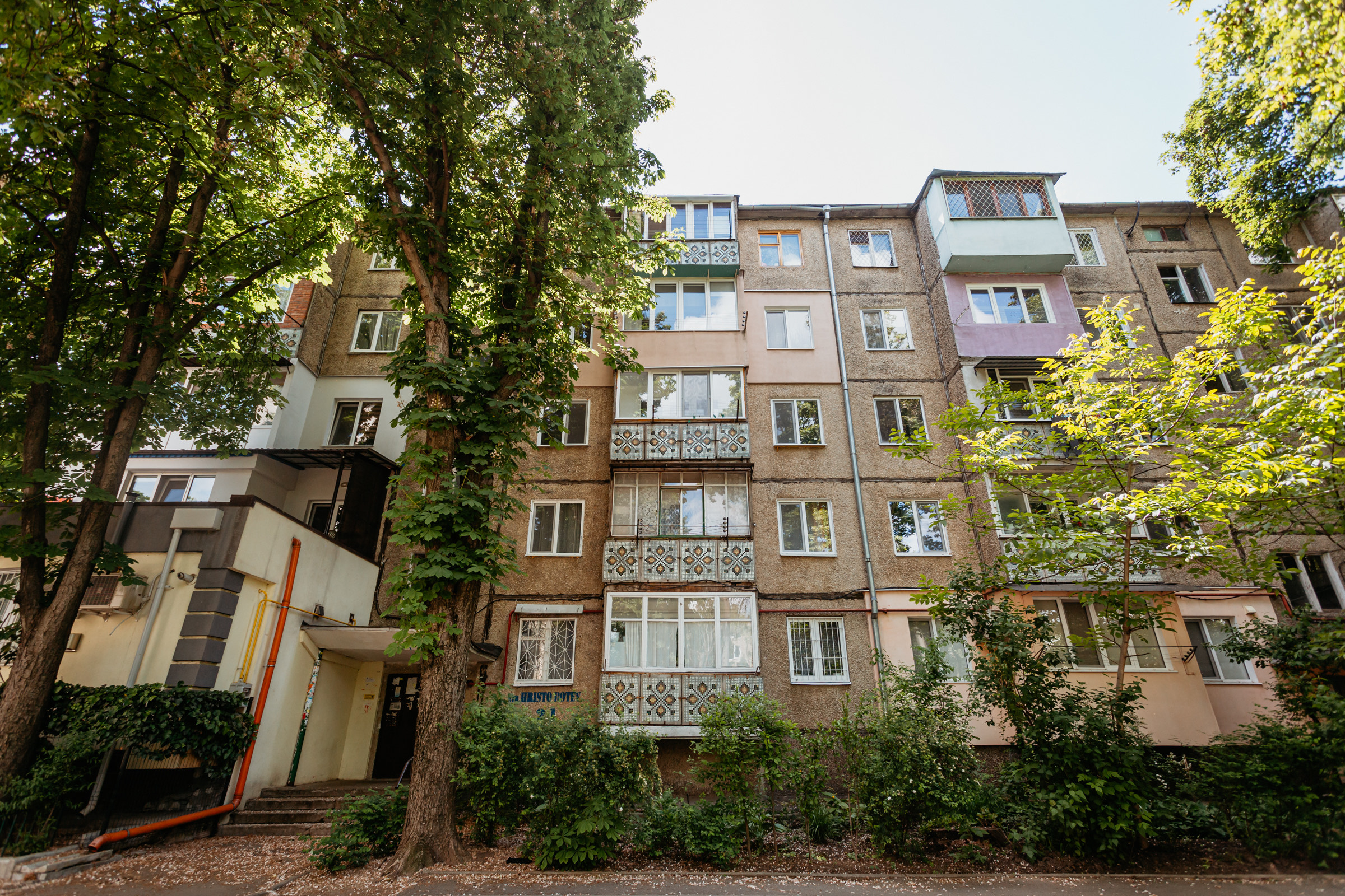Chișinău Botanica str. Hristo Botev 11