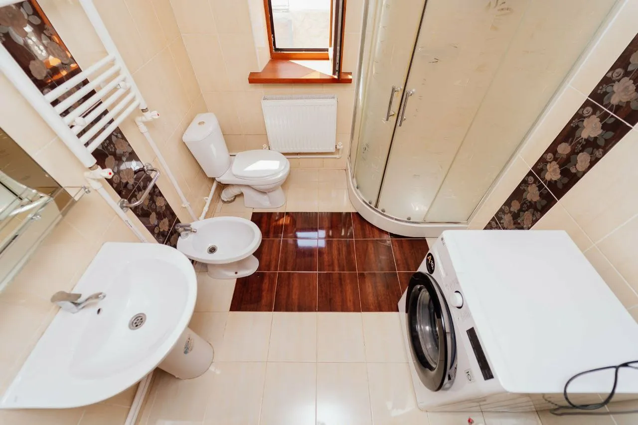 Кишинев Кодру ул. Кымпулуй 18