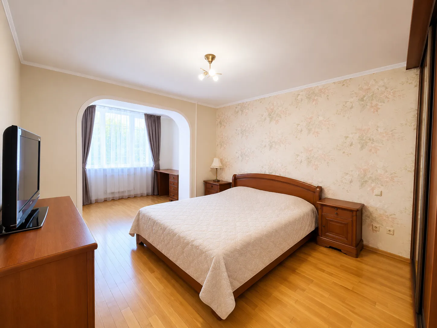 Chișinău Botanica bd. Decebal 2