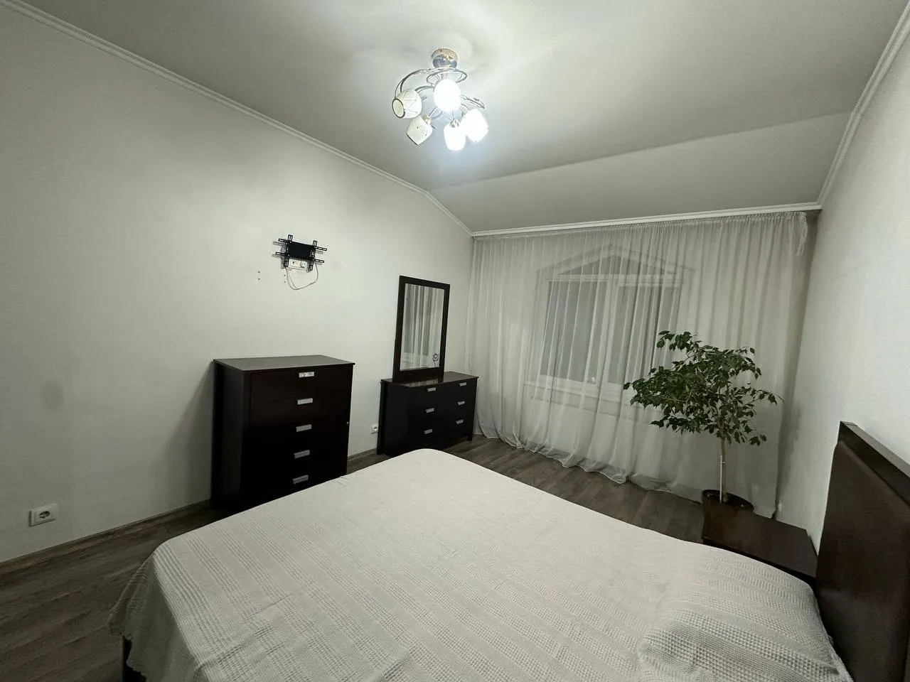 Кишинев Ботаника ул. Трандафирилор 3