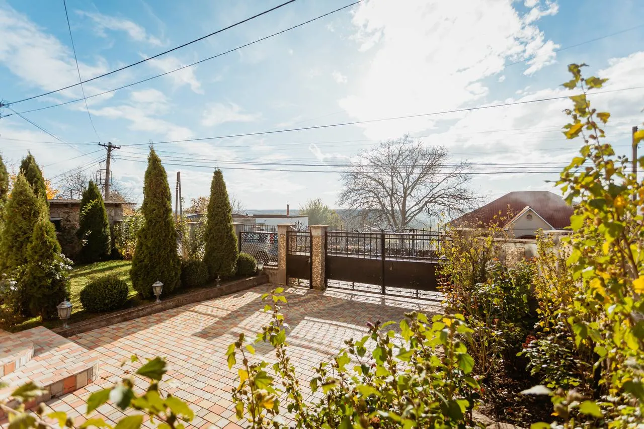 Anenii Noi Maximovca str. Tineretului  27