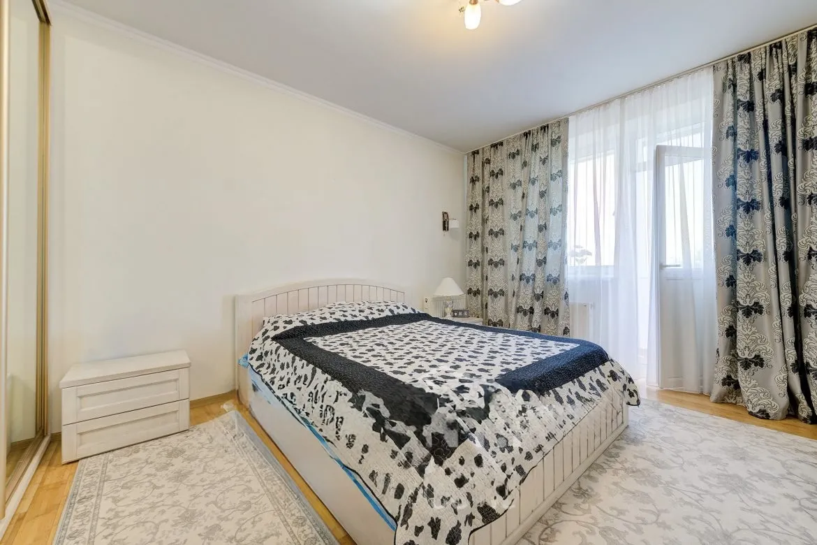 Chișinău Centru str. Nicolae Testemițanu 5