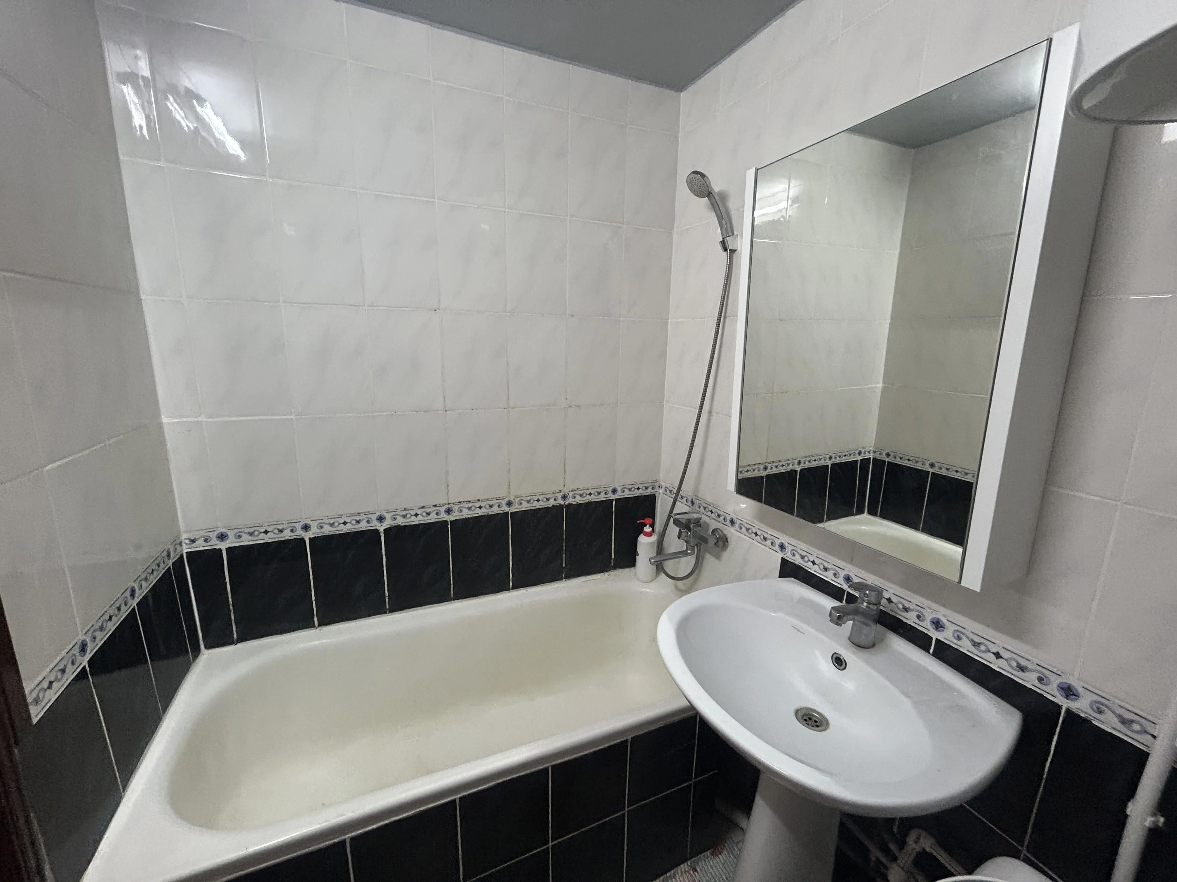 Chișinău Buiucani str. Nicolae Costin 5