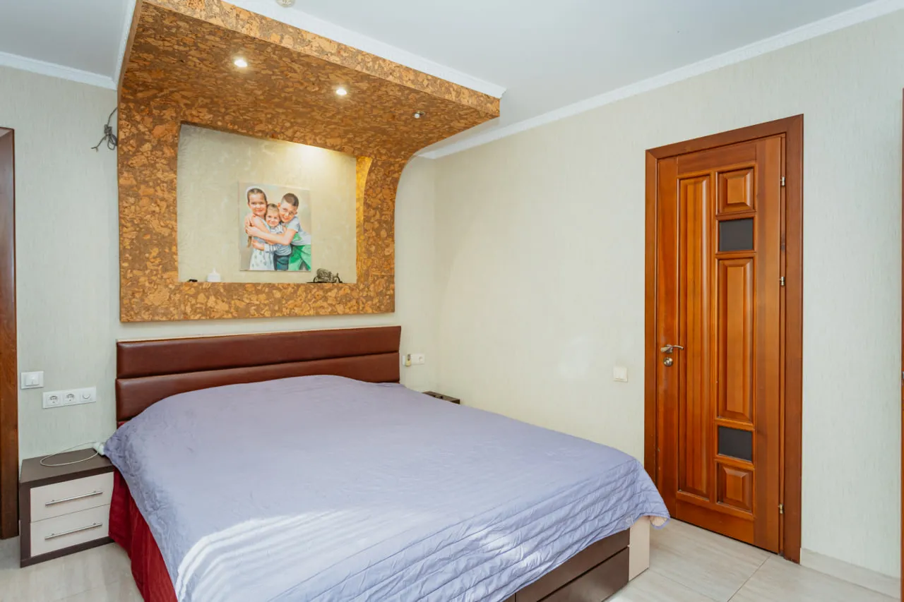 Chișinău Botanica str. Trandafirilor 5