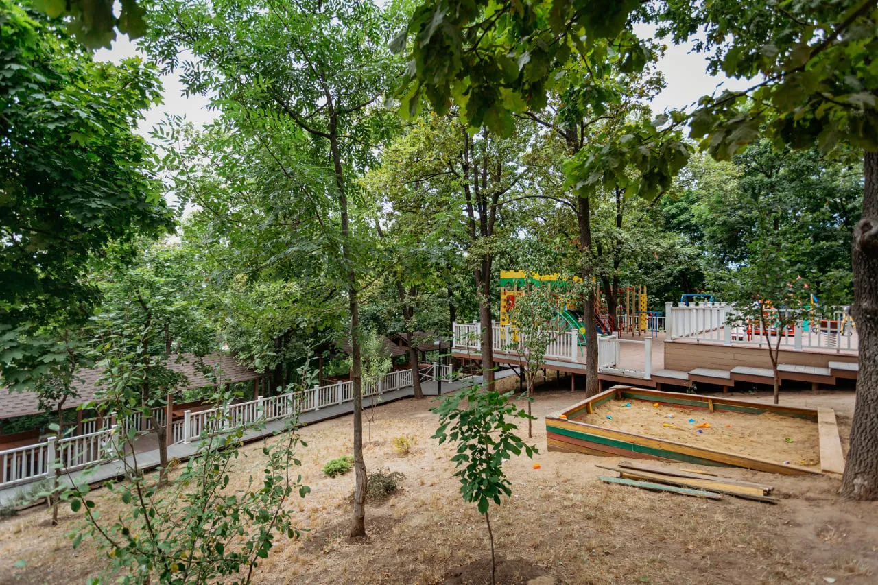 Chișinău Botanica str. Grenoble 16