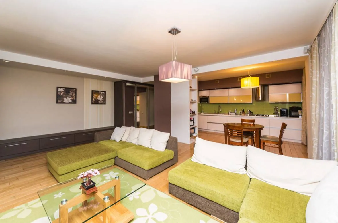 Chișinău Centru str. Mihail Kogălniceanu 1