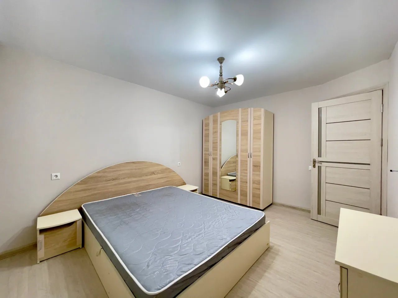 Ialoveni, Centru str. Prieteniei 6