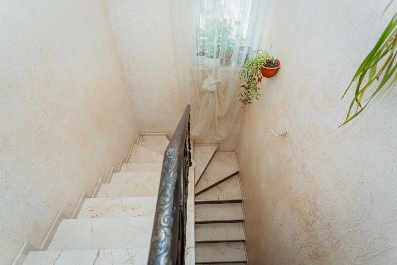 Кишинев Центр ул. Александр чел Бун 11