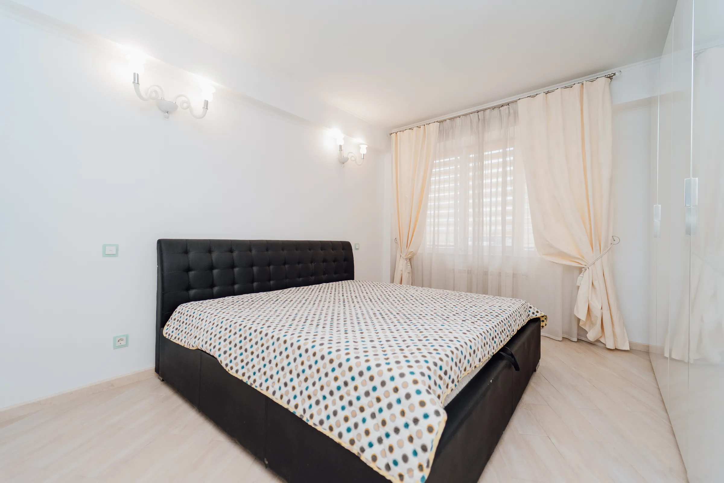 Chișinău Centru str. Lev Tolstoi  8