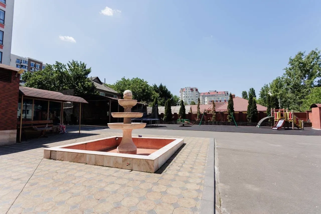 Chișinău Buiucani str. Alba Iulia 17