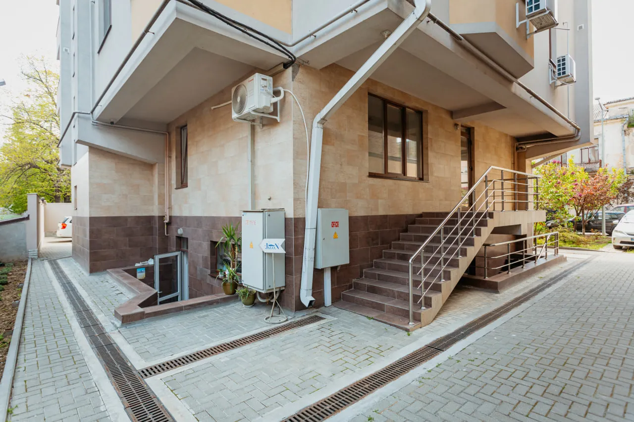 Chișinău Centru str. Vlaicu Pârcălab 1