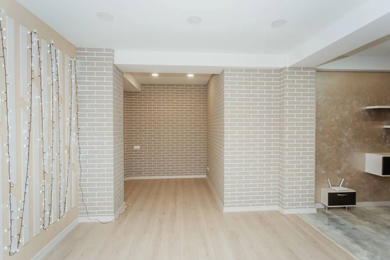 Chișinău Botanica str. Grenoble 4