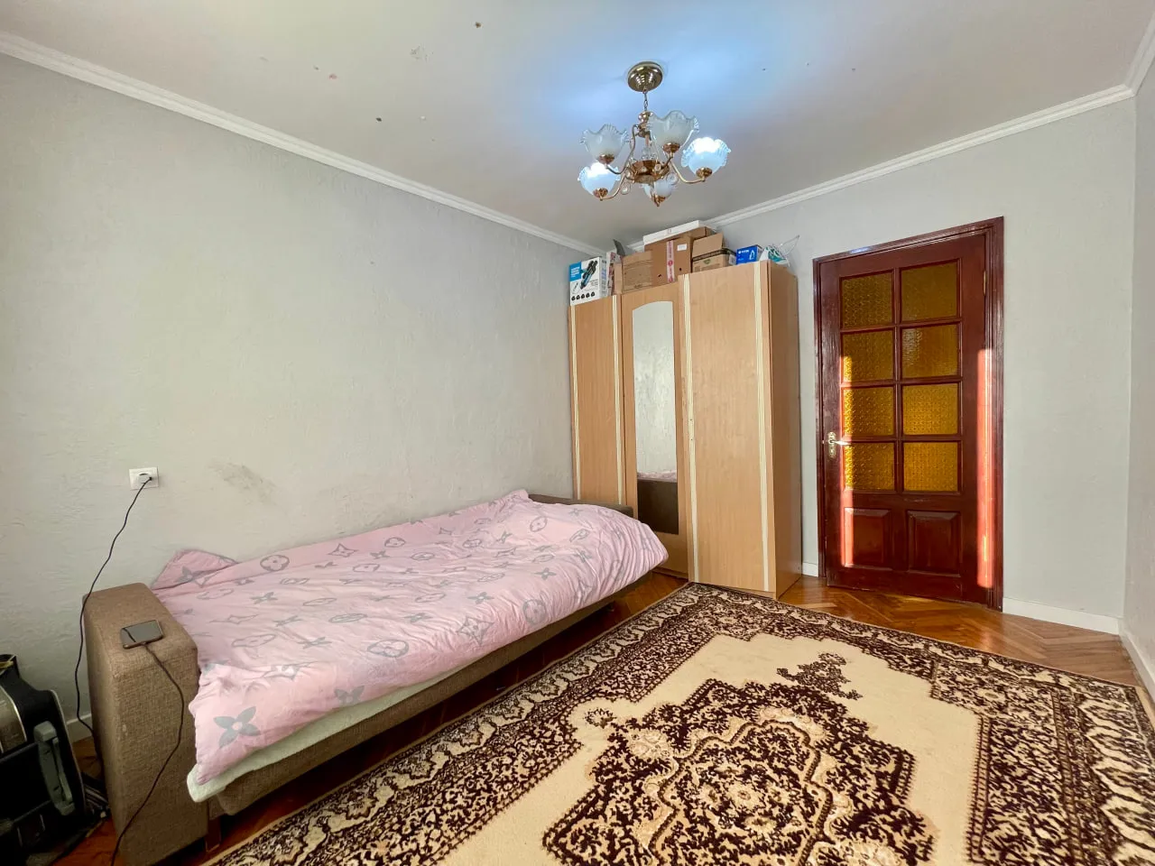 Ialoveni, Centru str. Alexandru cel Bun 5